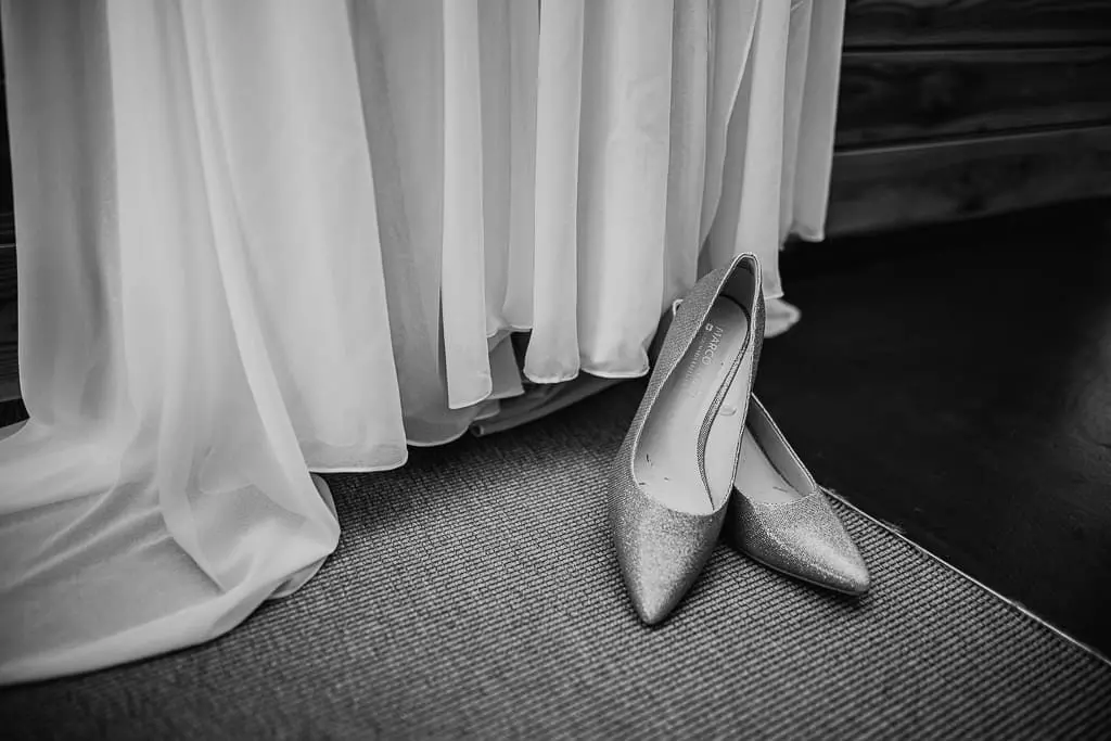 Hochzeitsfotograf Stuttgart Wimsener Muehle Laura Tobias 25