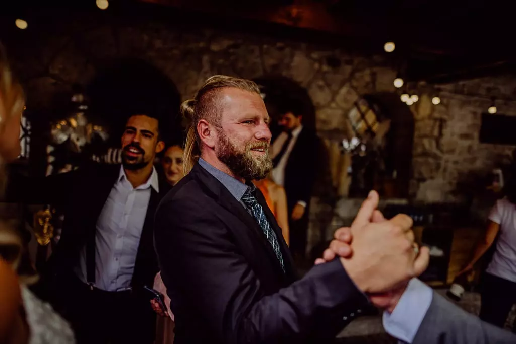 Hochzeitsfotograf Stuttgart Burg Hohenneuffen Annika Yannick 75